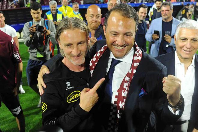 据多特蒙德 据多特蒙德